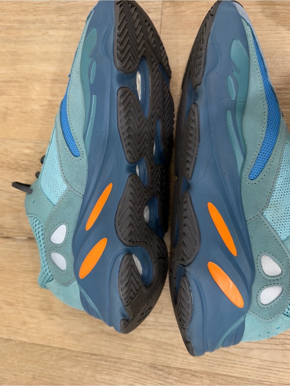 Yeezy Men's Low-Top Sneakers in Faded Azure - Picture 2 of 2